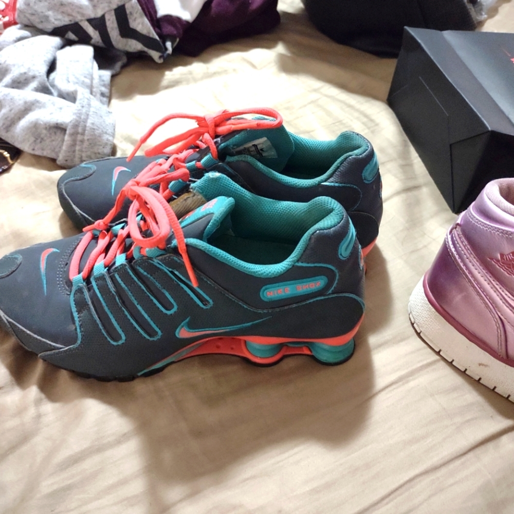 Nike shox